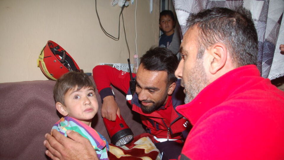 Kayıp çocuk için herkes seferber oldu