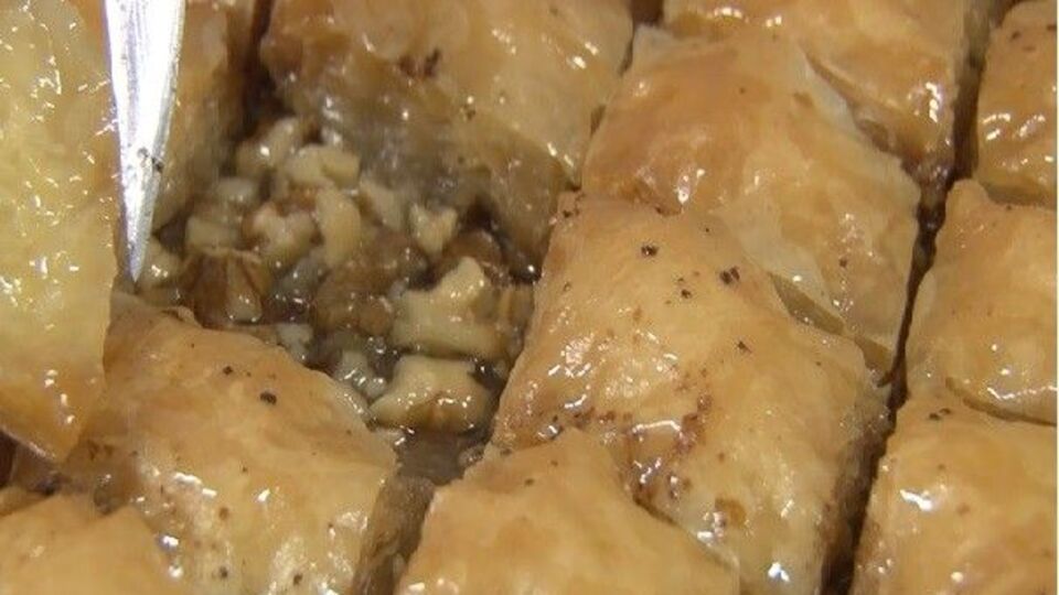 Baklavada ekmek kırıntısı hilesi!