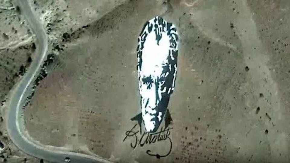 Uzaydan görülen Atatürk portresi!