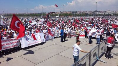 EYT'liler Yenikapı'da bir araya geldi