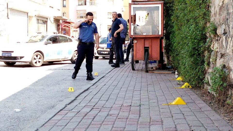 Balat'ta silahlı kavga!