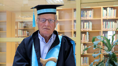 Hurdacılıktan akademiye! 3 yılda bitirdi!