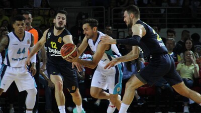 Türk Telekom seriyi eşitledi!