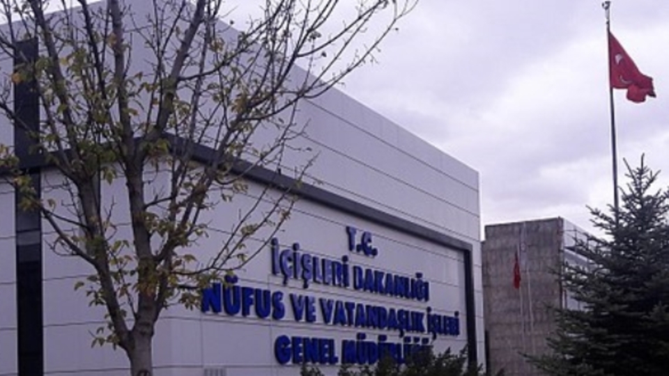 Nüfus müdürlüğü saat kaçta açılıyor kaçta kapanıyor?