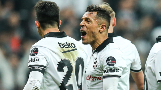Adriano bombası!