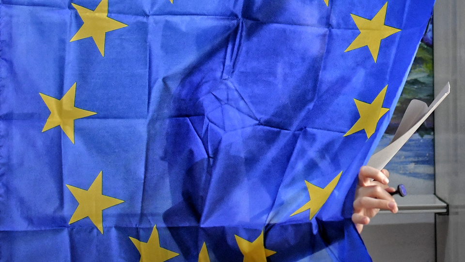 Avrupa oy kullandı, sürpriz sonuçlar ortaya çıktı!