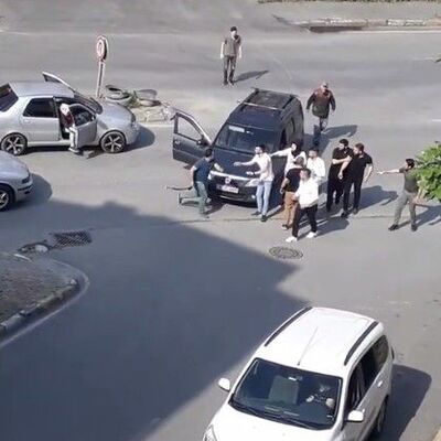 Kemerle saldıran sürücü nakavt oldu!