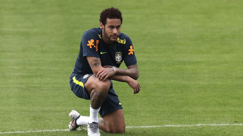 Neymar'ın kaptanlığı elinden alındı