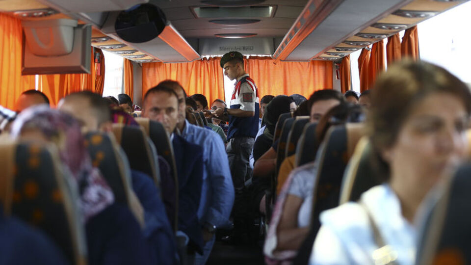 Yolcu gibi aranızda olacaklar!