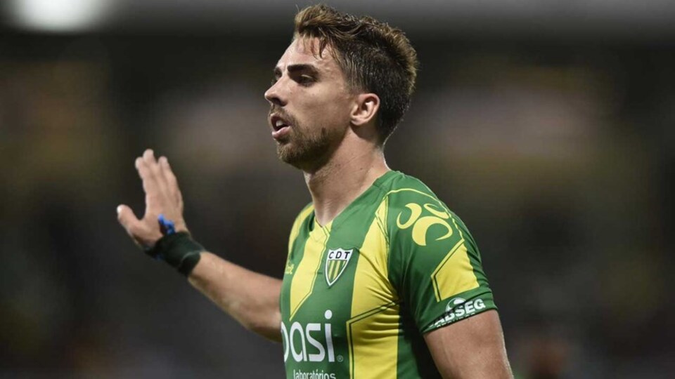 Galatasaray'a Portekizli golcü