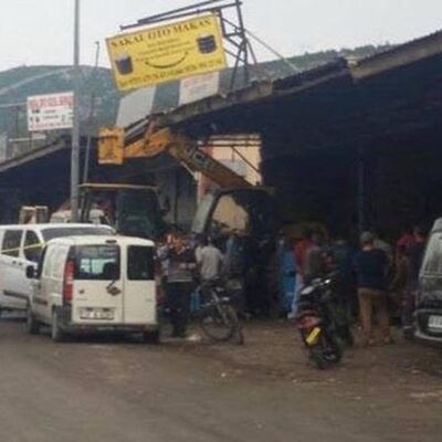 İş makinesi altında feci ölüm