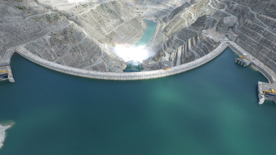 Çoruh Nehri'nden ekonomiye "enerji" aktı