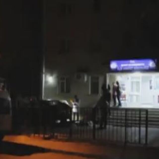3 peçeli kadın kuyumcuyu soydu