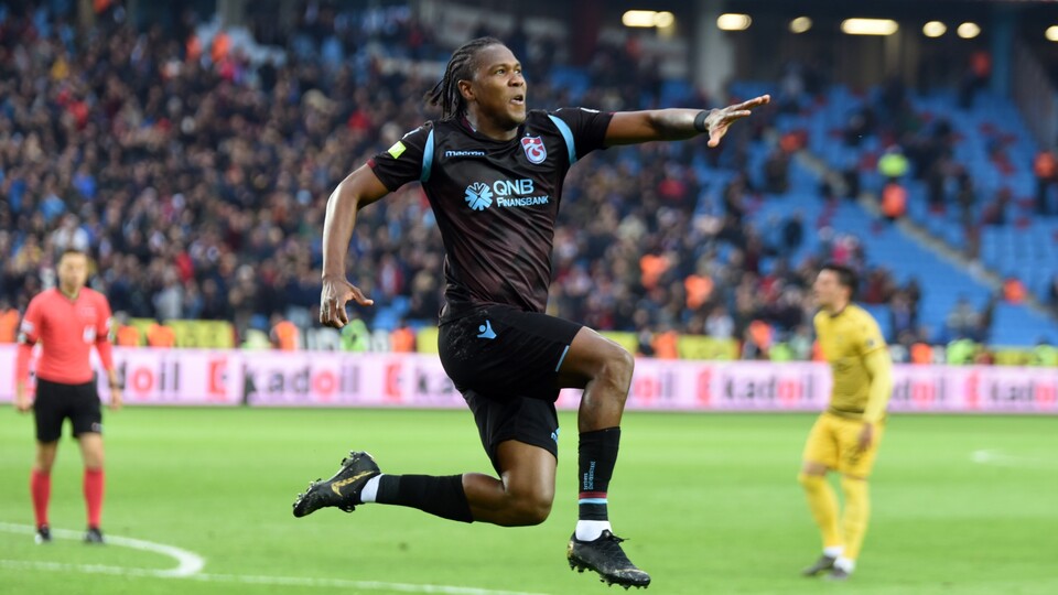 Rodallega uçuyor
