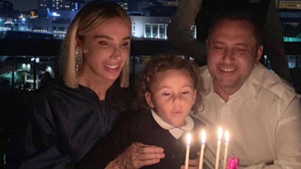 Gülşen'e doğum günü sürprizi