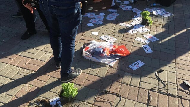 Büyükçekmece'de CHP seçim standında arbede