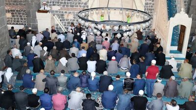 Diyarbakır Cuma namazı saati
