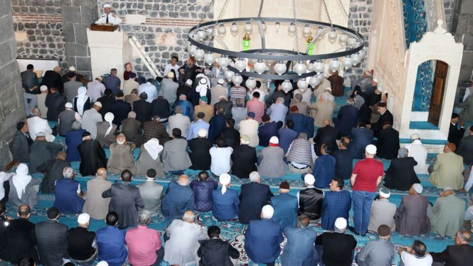 Diyarbakır Cuma namazı saati