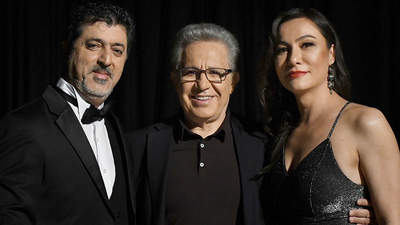 Aynı sahnede buluşuyorlar