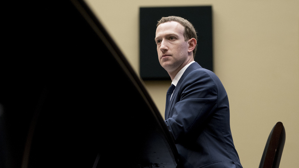 Koltuğunu yine sağlama aldı!