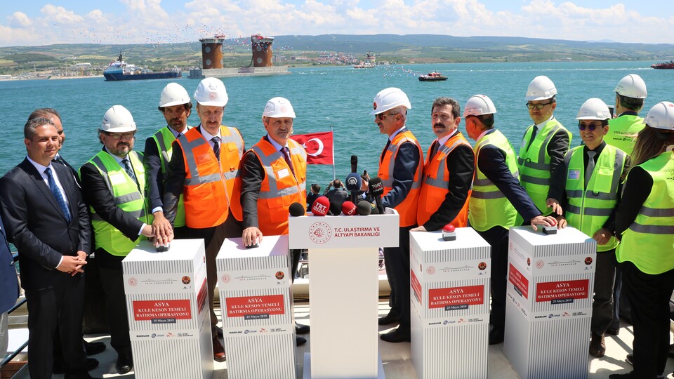 242 proje, 140 milyar dolarlık imza