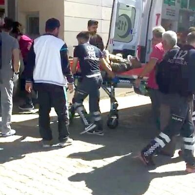 İşçilerin minibüsü geçerken patlama!