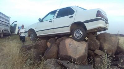 Kaza yapan aracı görenler hayret etti