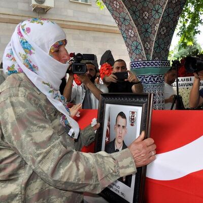 Şehitlerimizi uğurladık...