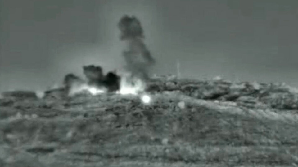 İsrail Suriye'yi vurdu: 3 ölü 7 yaralı