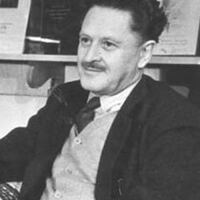 Nazım Hikmet kimdir?