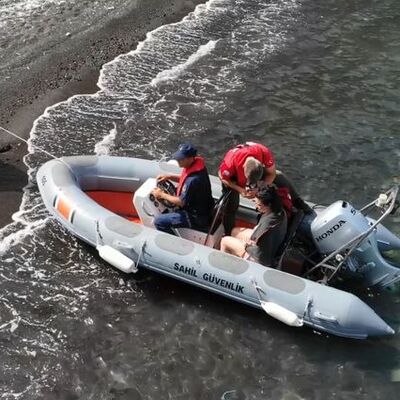 Çiftin koy keyfi 'zehir' oldu