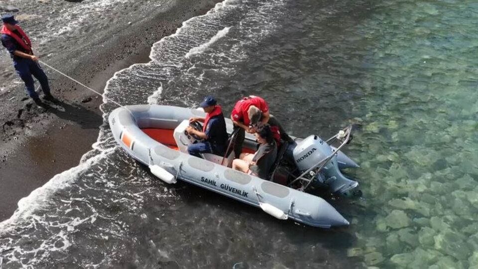 Çiftin koy keyfi 'zehir' oldu