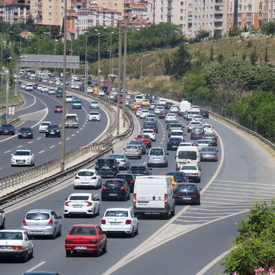 İstanbul'da trafik felç oldu!
