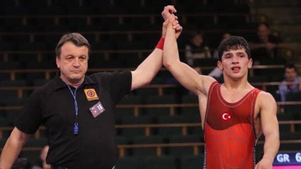 Abdullah Toprak'tan altın madalya