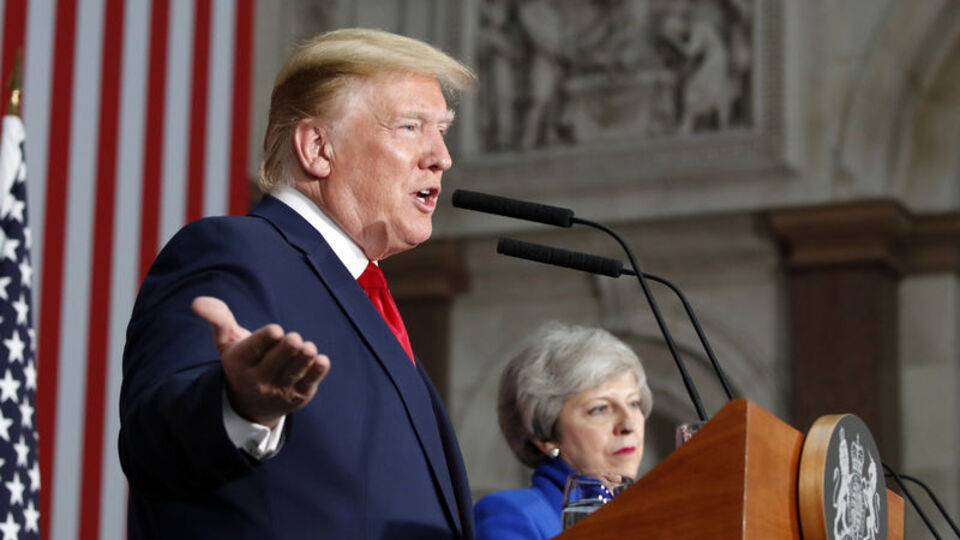 Trump İngiltere'de açıkladı