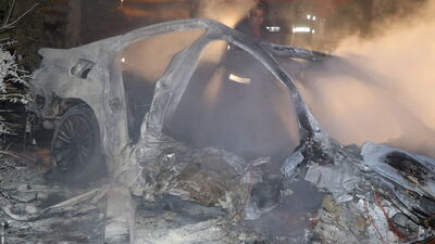 Feci kaza! Otomobil alev alev yandı: 2 ölü