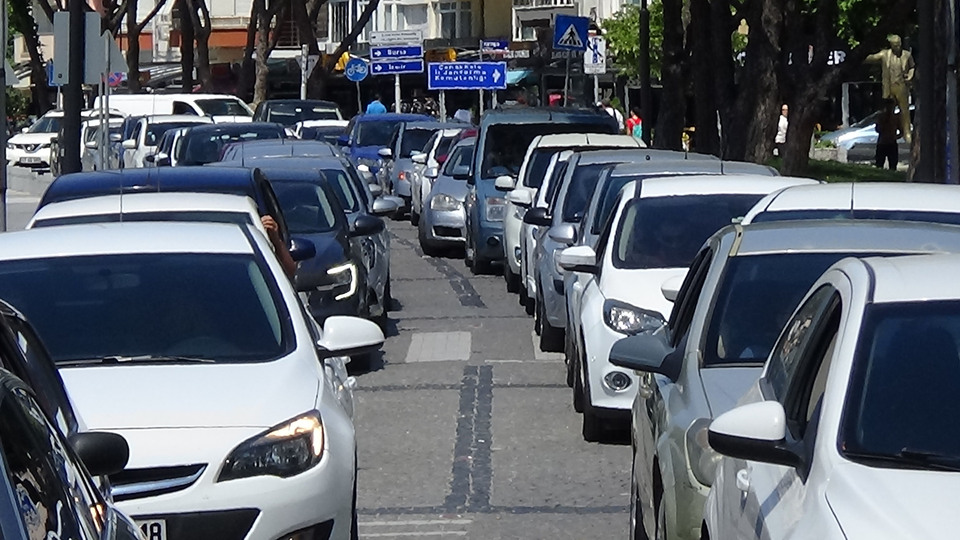 Tatilcilerin dönüş yoğunluğu başladı