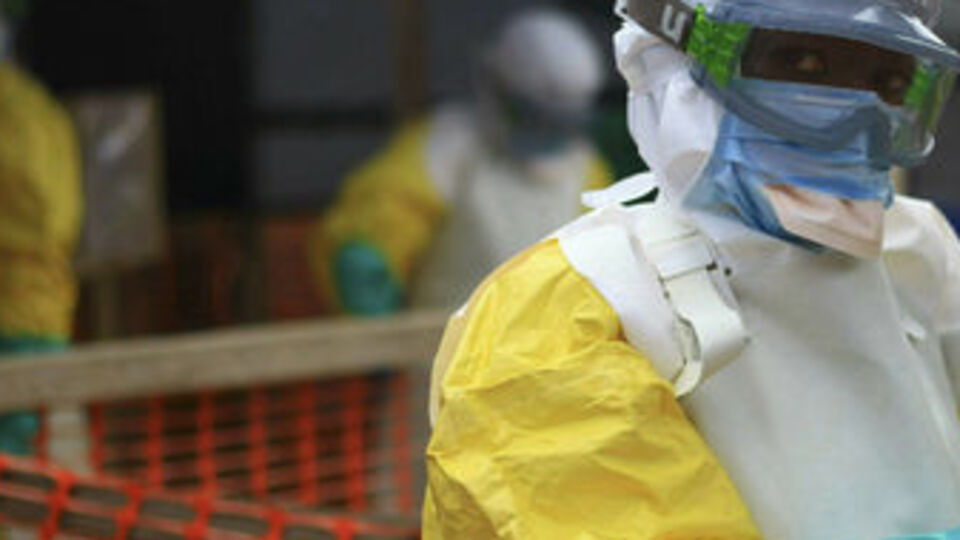 Eboladan ölenlerin sayısı korkutuyor