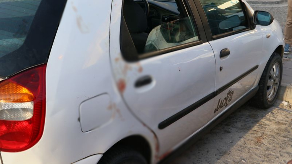 Çocukluk arkadaşını bıçakladı! Sonrası korkunç!