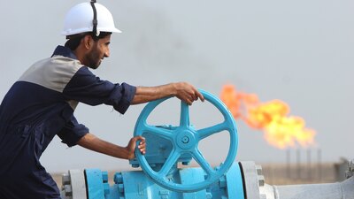 OPEC, petrol üretimini kısıyor