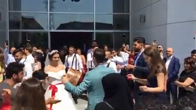 Baba evinden davul-zurnayla çıktı