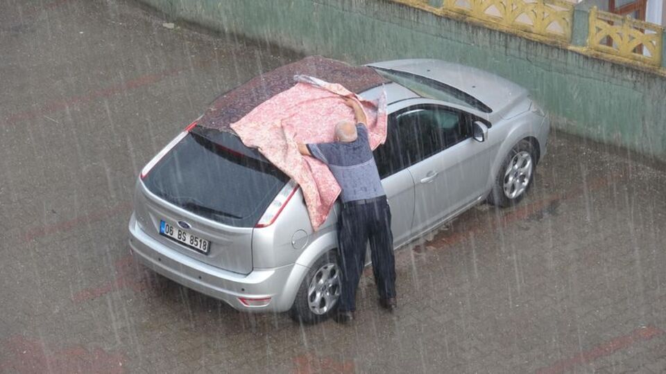 Aniden başladı! Büyük mücadele verdiler