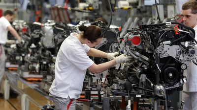 Almanya'da sanayi üretimi nisanda düştü