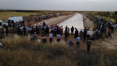 Sulama kanalına düşen genç kayboldu