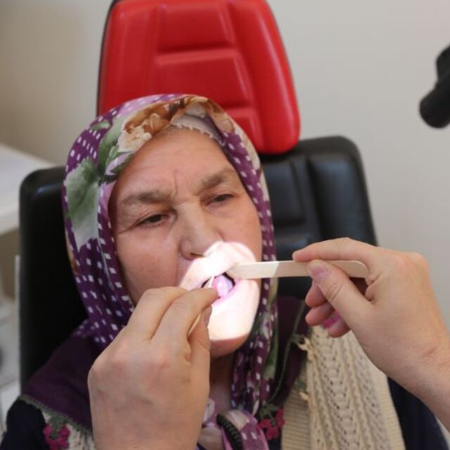 Kırılan dişinden dil kanseri oldu!