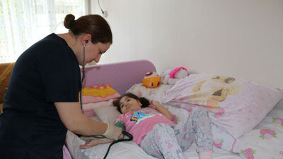 Çocuğuna 9 yıldır hem ses hem de nefes!