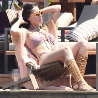 Güneşin tadını çıkardı