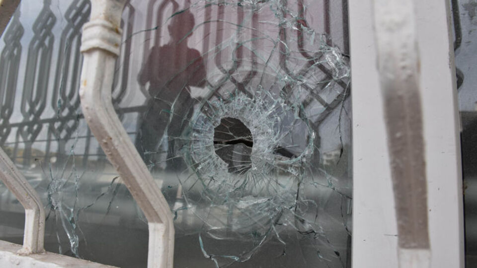 Aile sağlığı merkezi kurşunlandı