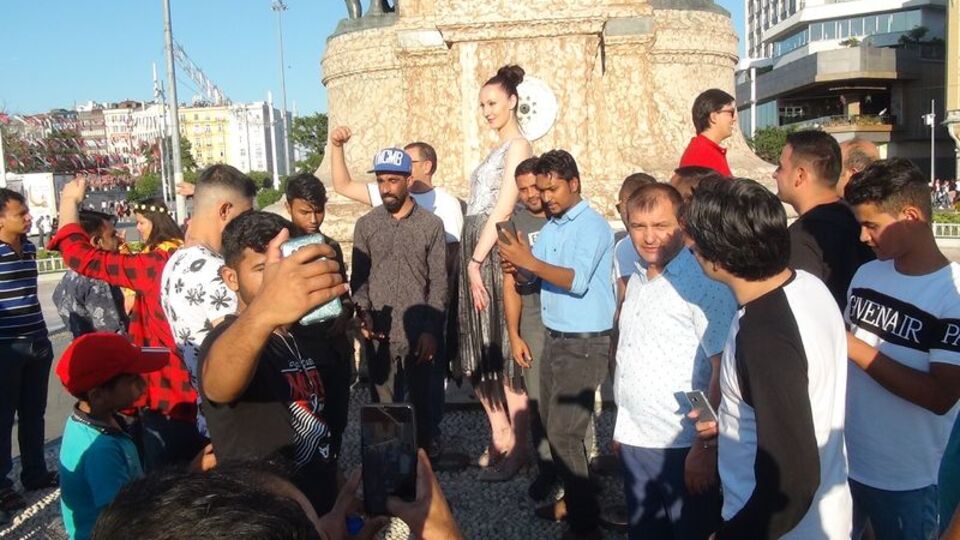 Görenler dönüp bir daha baktı!