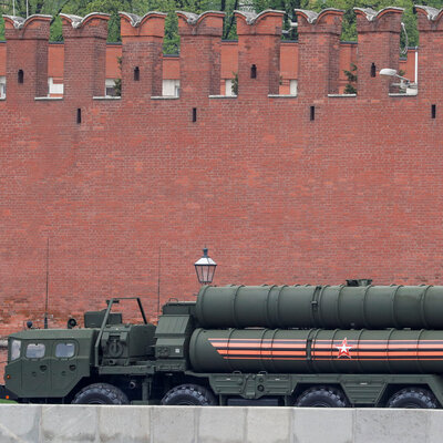 S-400 yolda, Türkiye yine de temkinli